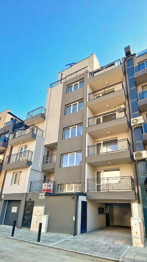 Emma'S Sweet Apartment - Close To Varna Centre Buitenkant foto