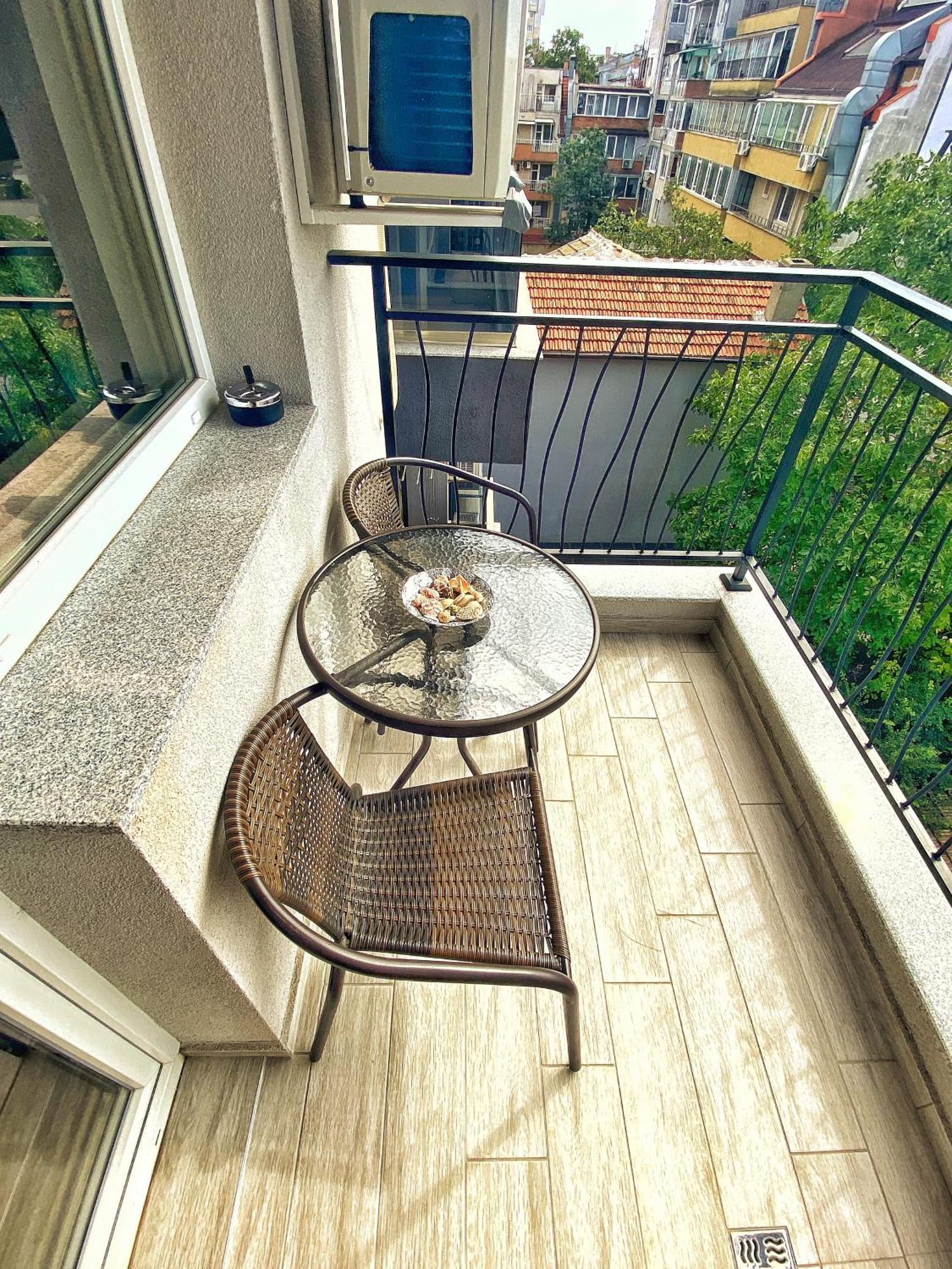 Emma'S Sweet Apartment - Close To Varna Centre Buitenkant foto